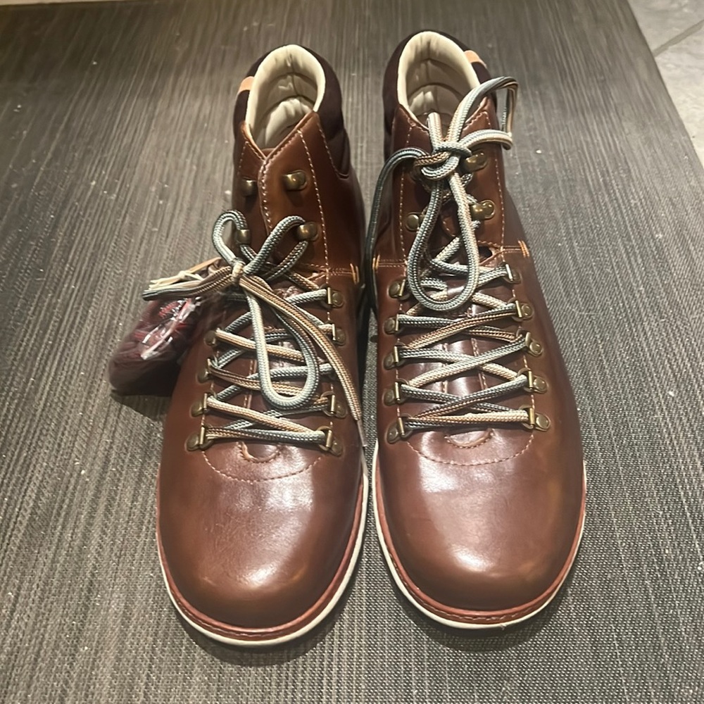 New men’s ankle boots by Jambu